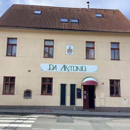 Antonio Residence Škvorec Buitenkant foto