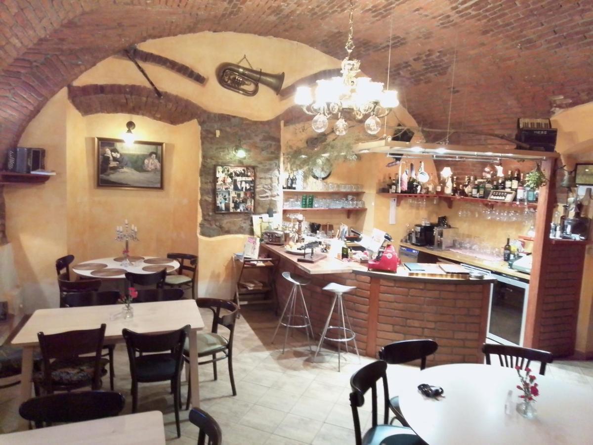 Antonio Residence Škvorec Buitenkant foto