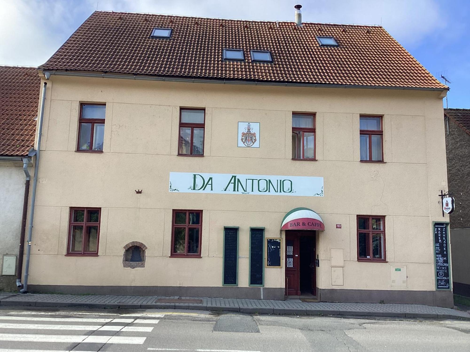 Antonio Residence Škvorec Buitenkant foto